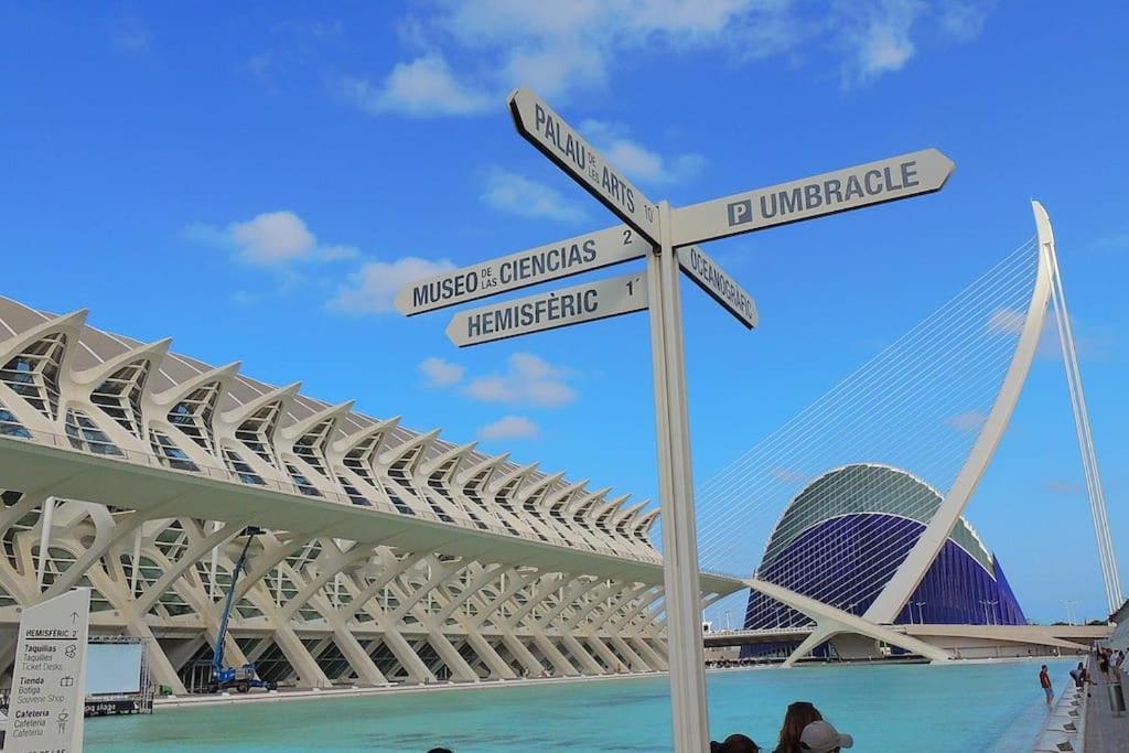Valencia Las Artes Y Ciencias + Garaje + Netflix エクステリア 写真