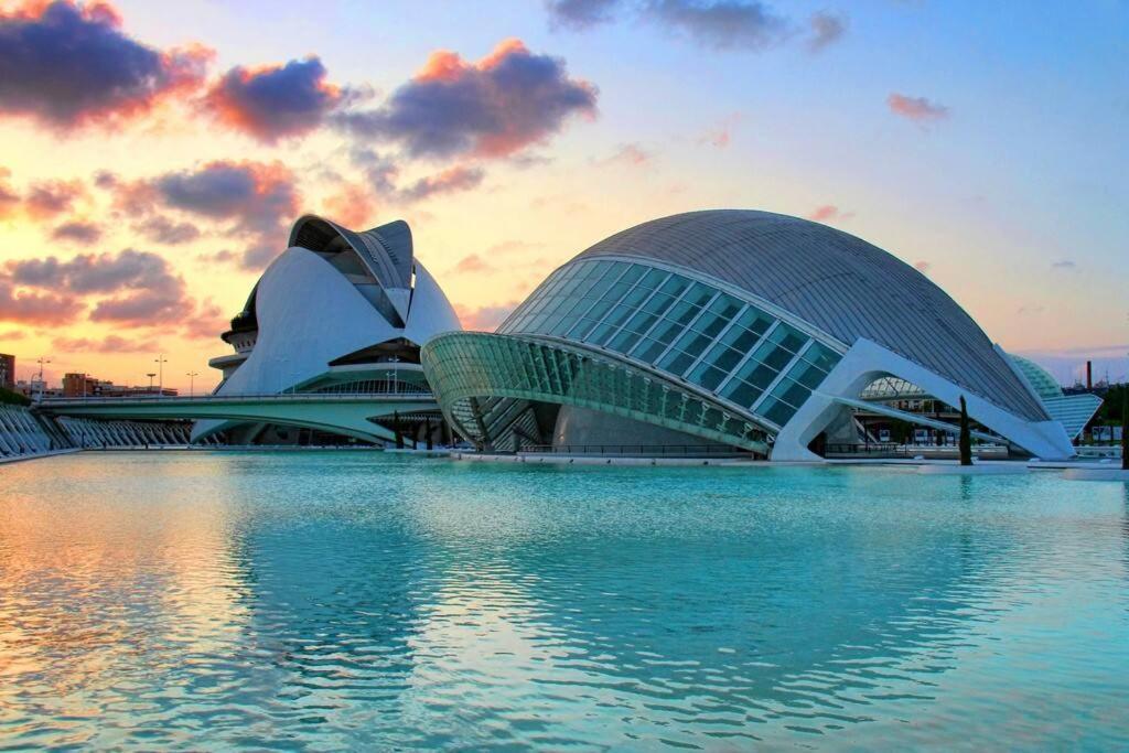Valencia Las Artes Y Ciencias + Garaje + Netflix エクステリア 写真